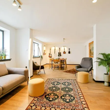 Feel Good * Ravna Gora