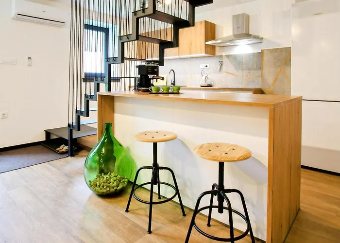 Feel Good * Ravna Gora